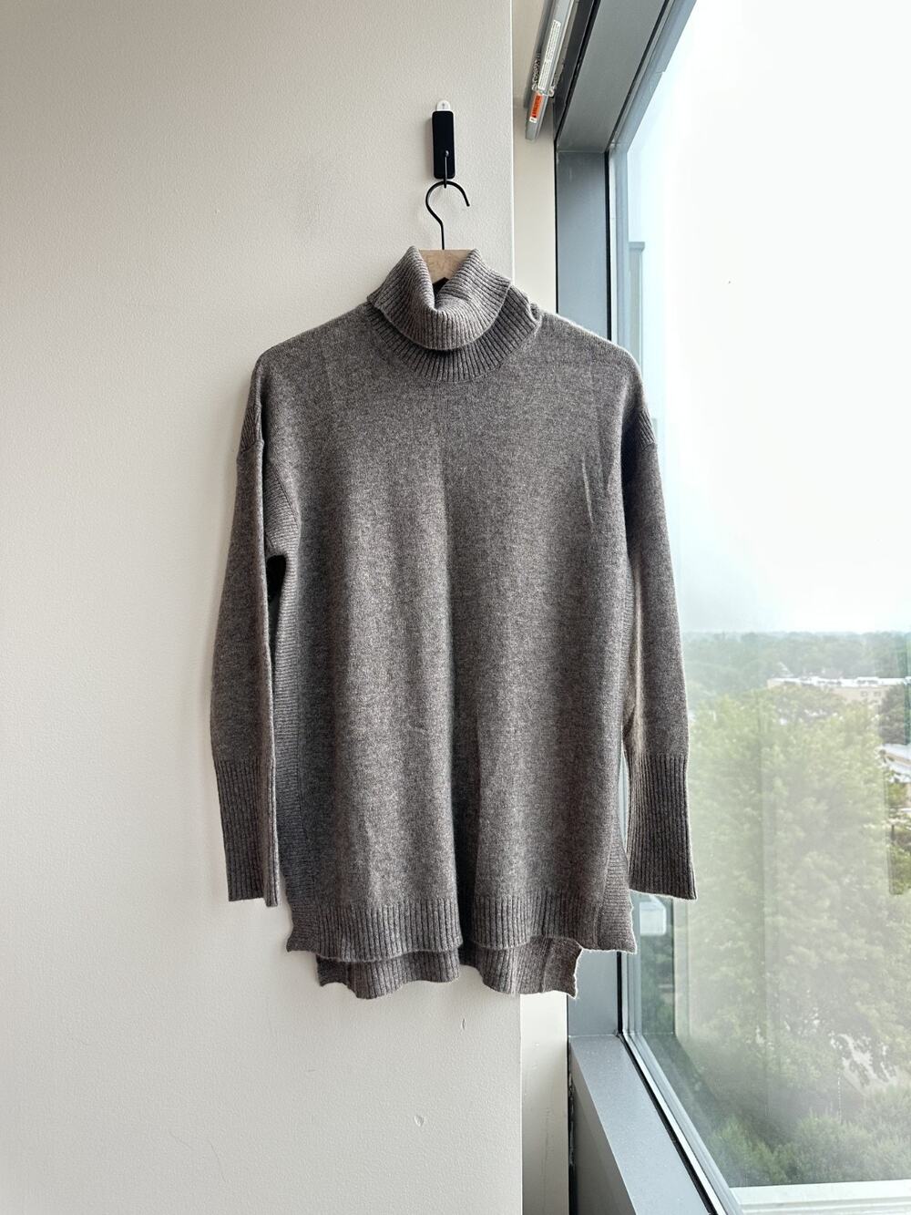Catherine Malandrino 100% Cashmere Tunic Heather Grey Turtleneck Sweater Sz M